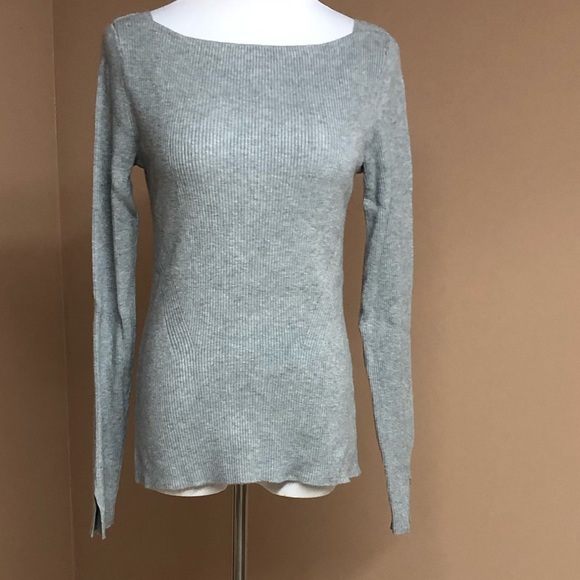 🧡🧡EUC WHBM Grey Sweater🧡🧡 - Picture 1 of 6